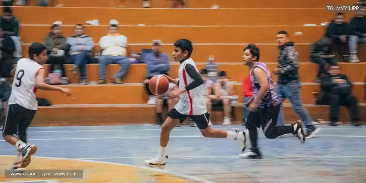 🏀 全球赛事，一网打尽，官网为你点燃竞技热血！